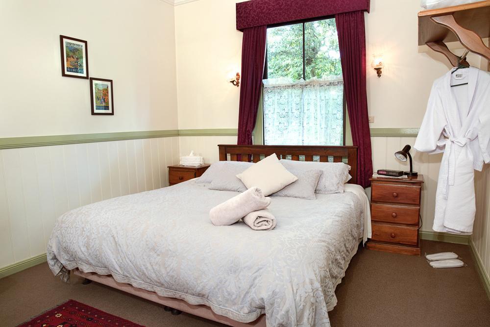 Secrets Hideaway Bed & Breakfast Блекхийт Екстериор снимка