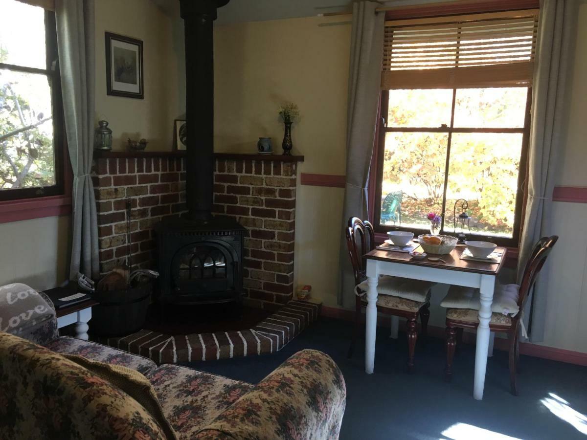 Secrets Hideaway Bed & Breakfast Блекхийт Екстериор снимка